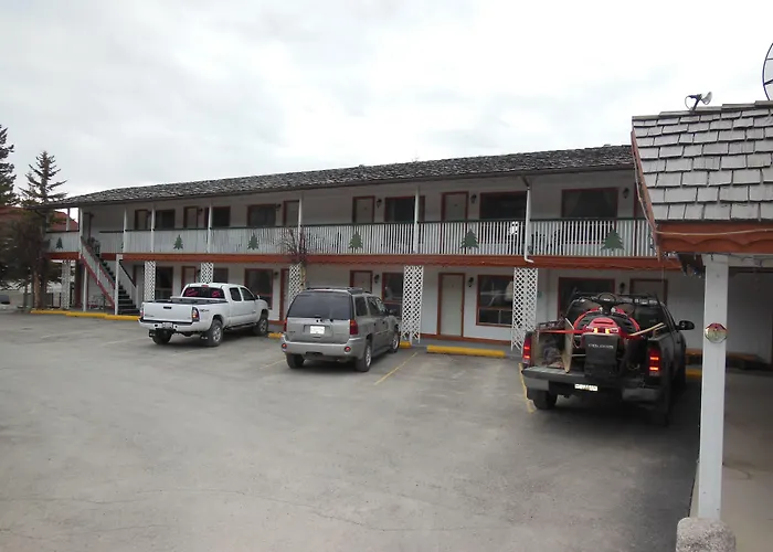 4 star hotel: Cedar Motel